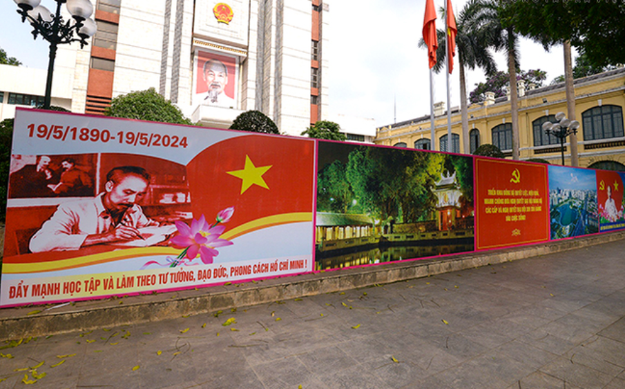 Nhiệt liệt chào mừng 134 năm ngày sinh Chủ tịch Hồ Chí Minh vĩ đại